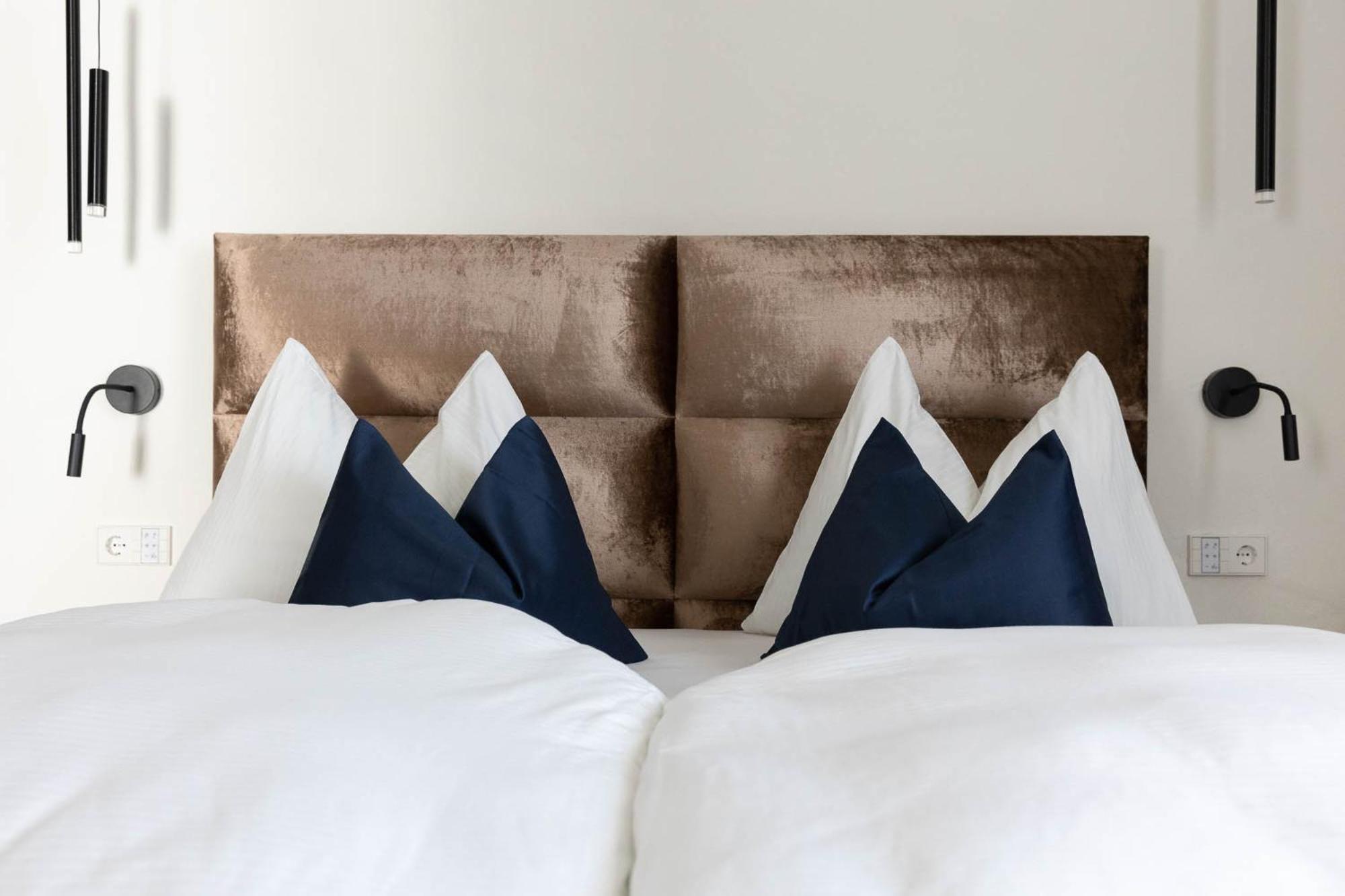 Ansitz Battisti Suites (Adults Only) Кальдаро Номер фото